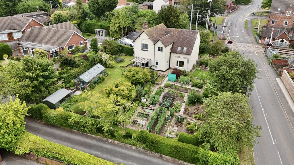 Uttoxeter Road, Stone, ST15