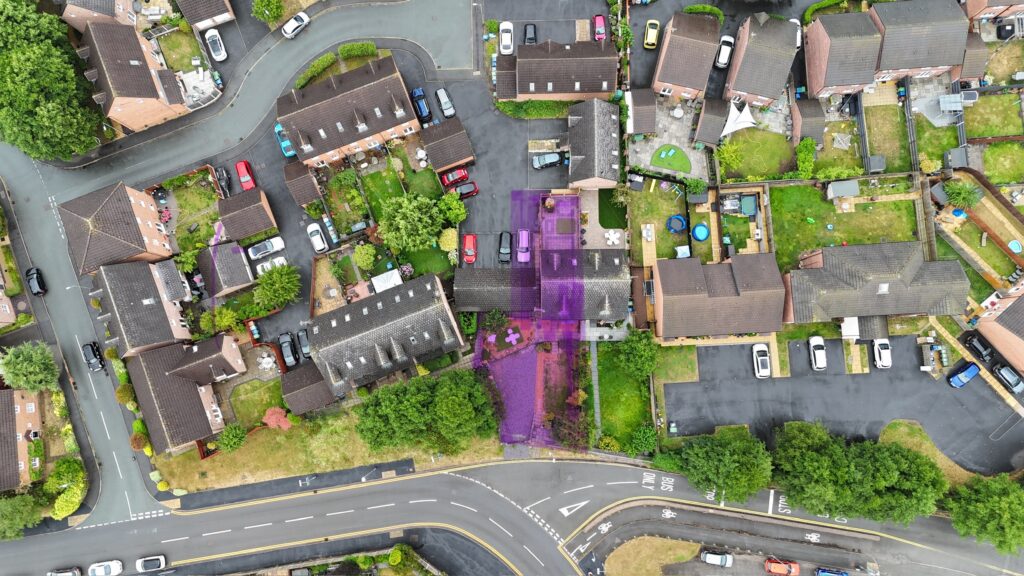 Beacon Rise, Stone, ST15