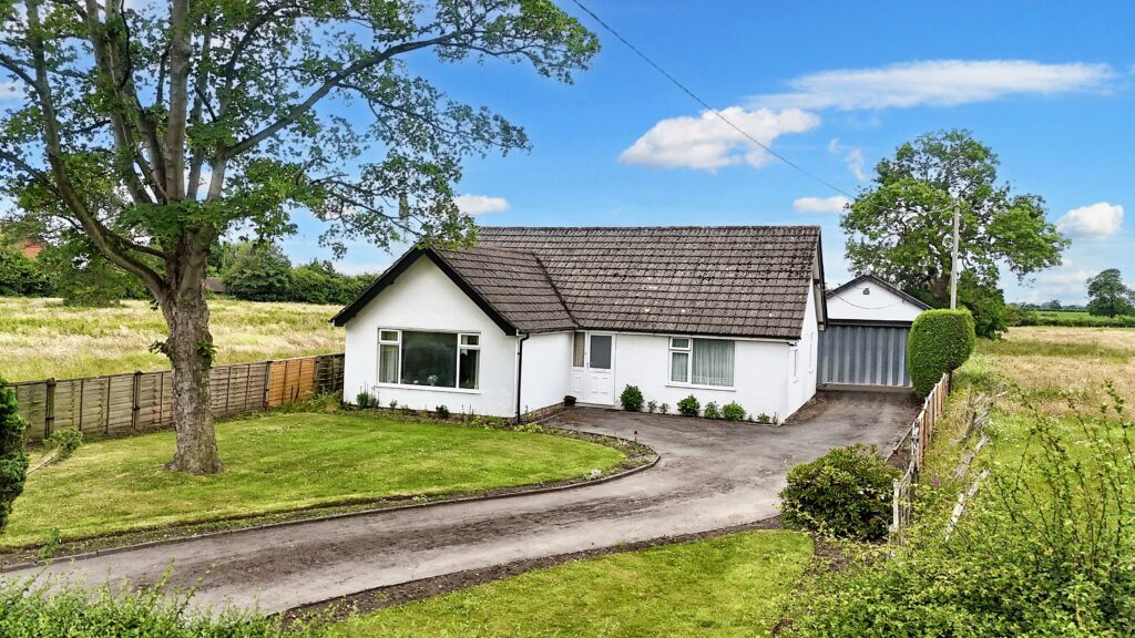 Wrenbury Road, Aston, CW5