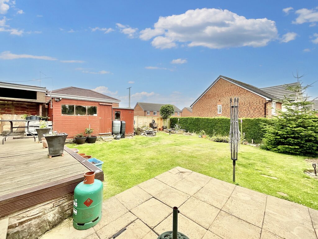 Price Close, Loggerheads, TF9