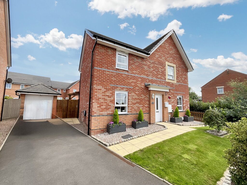 Crewe Road, Shavington, CW2
