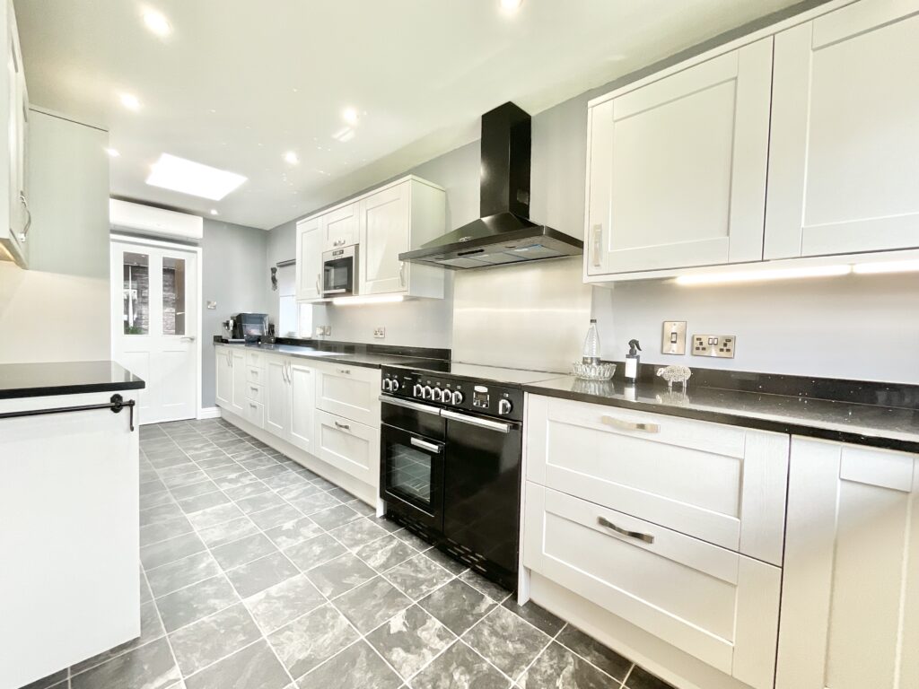 Glendon Close, Market Drayton, TF9