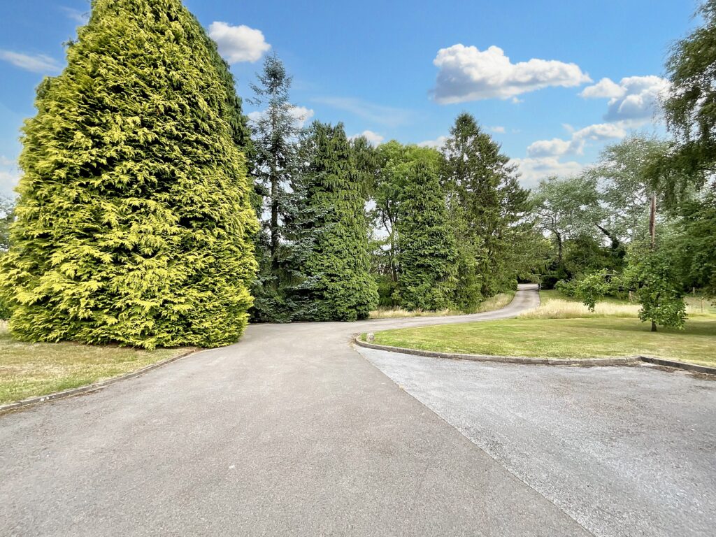 Old Road, Oulton Heath, ST15