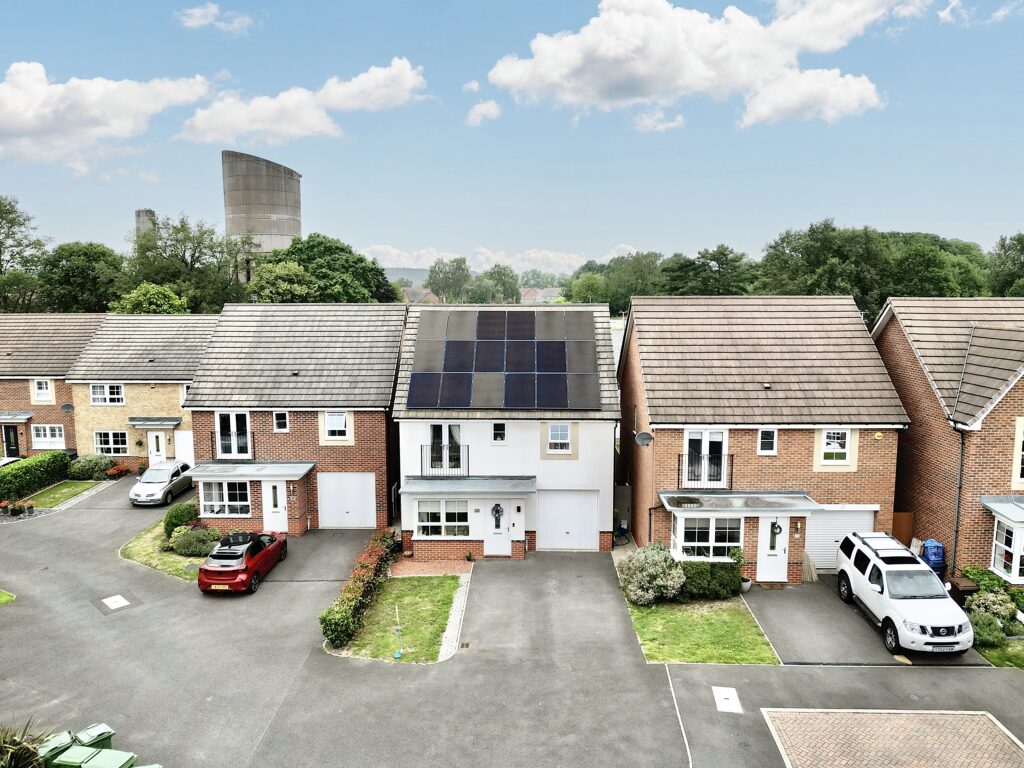 Dorney Close, Yarnfield, ST15