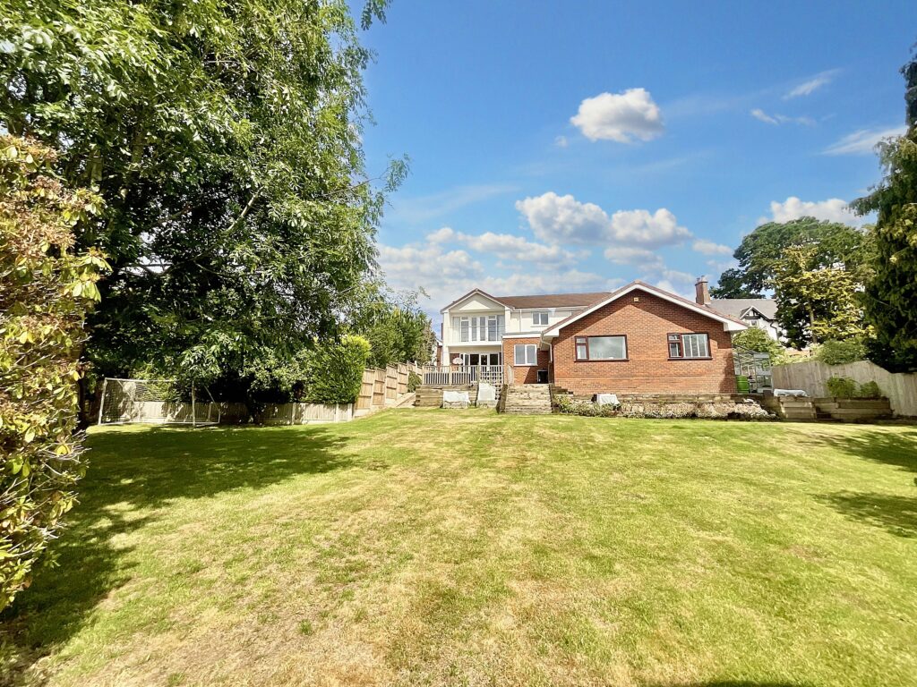 Top Road, Acton Trussell, ST17