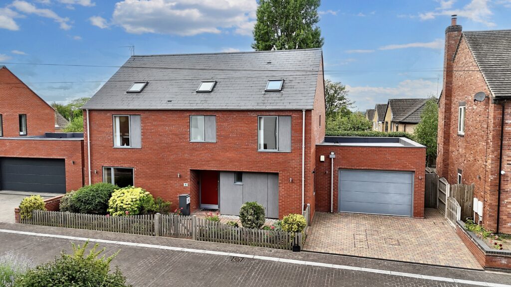 Farm View, Stoke-On-Trent, ST4