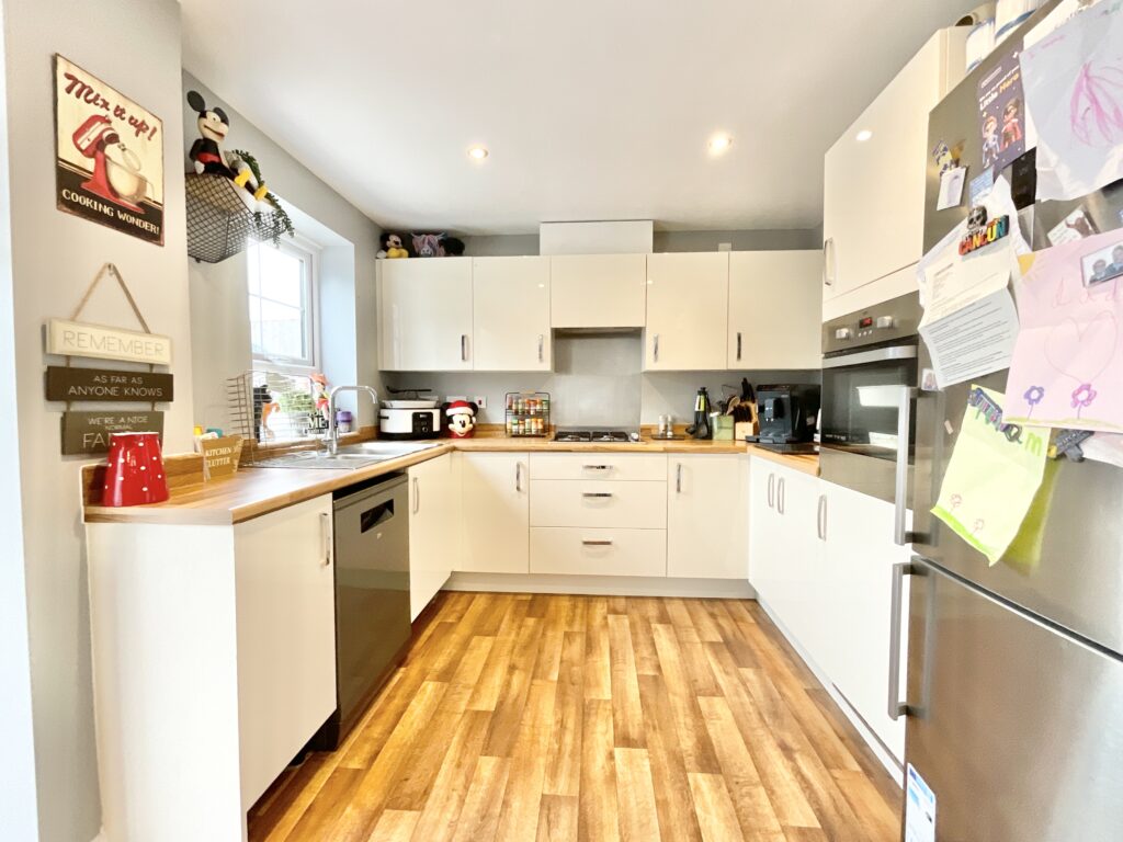 Dorney Close, Yarnfield, ST15