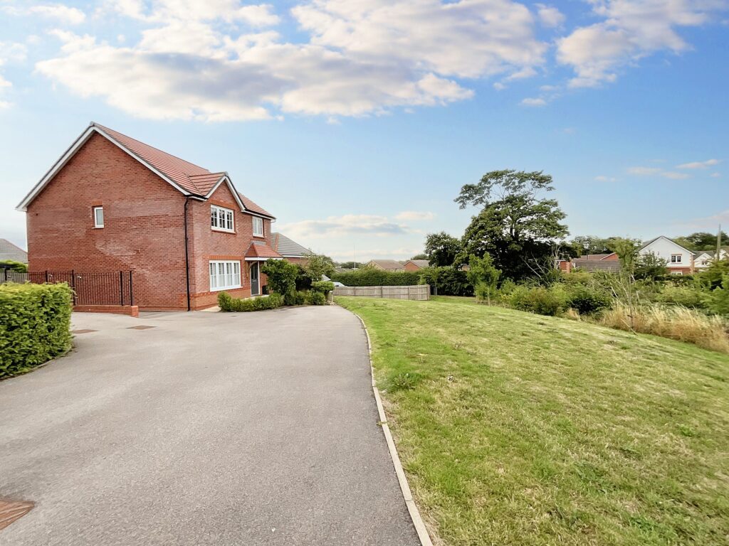 Bott Lane, Stone, ST15