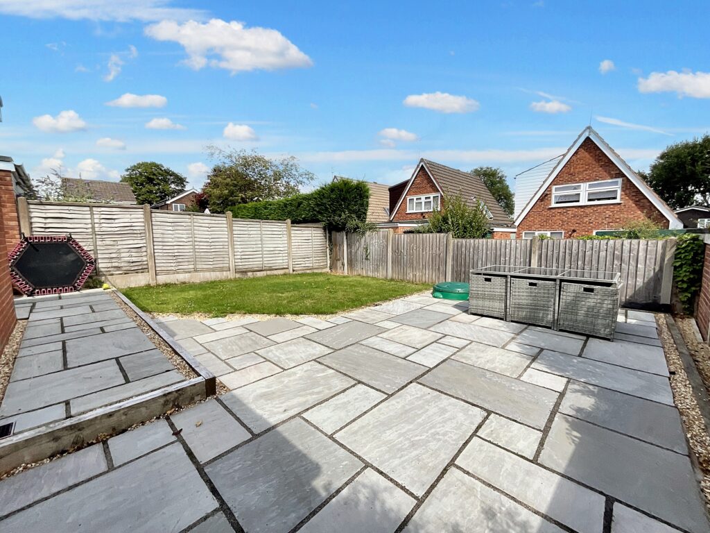 Larchfields, Stone, ST15