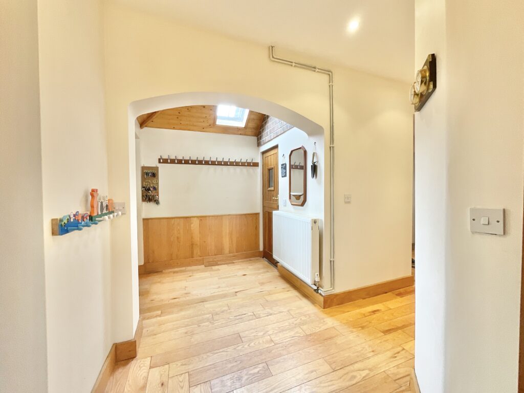 Whitgreave Lane, Whitgreave, ST18
