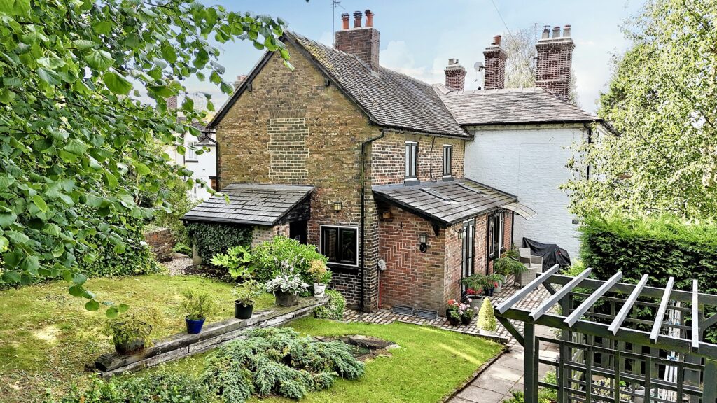 The Village, Keele, ST5