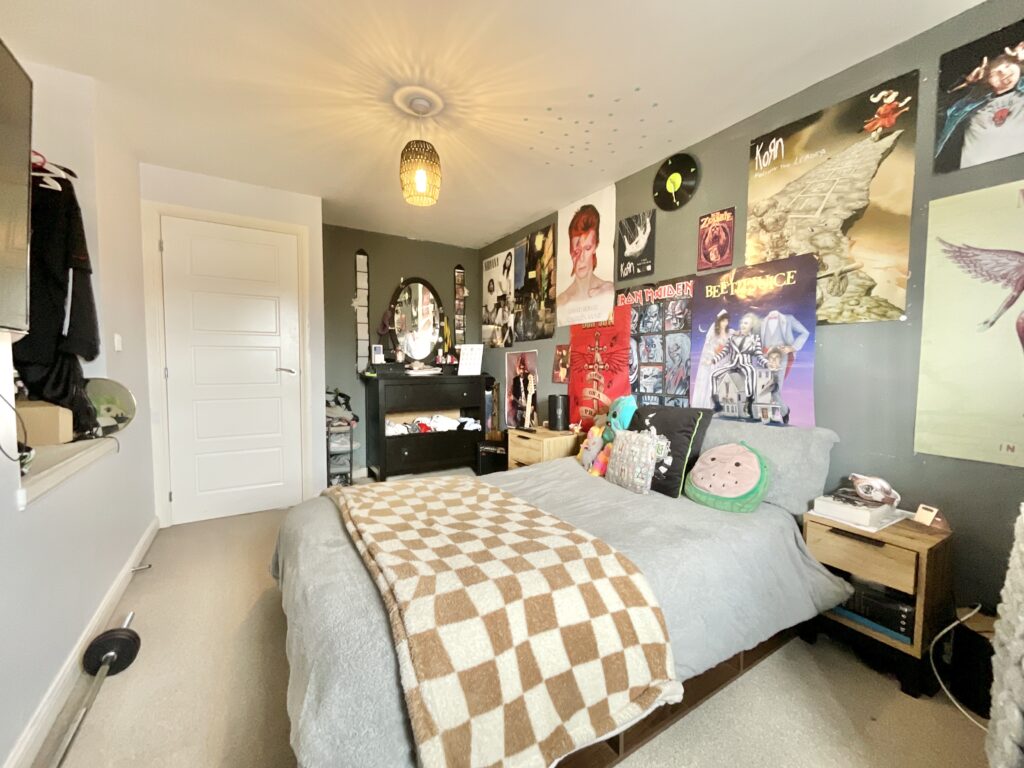 Dorney Close, Yarnfield, ST15