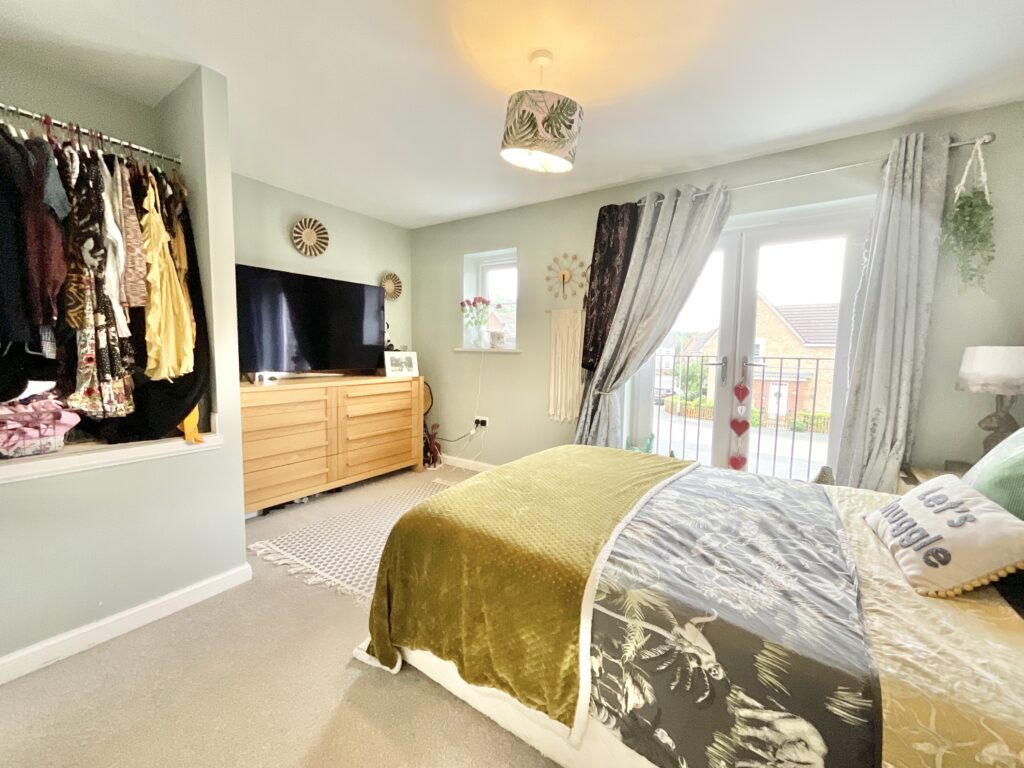 Dorney Close, Yarnfield, ST15