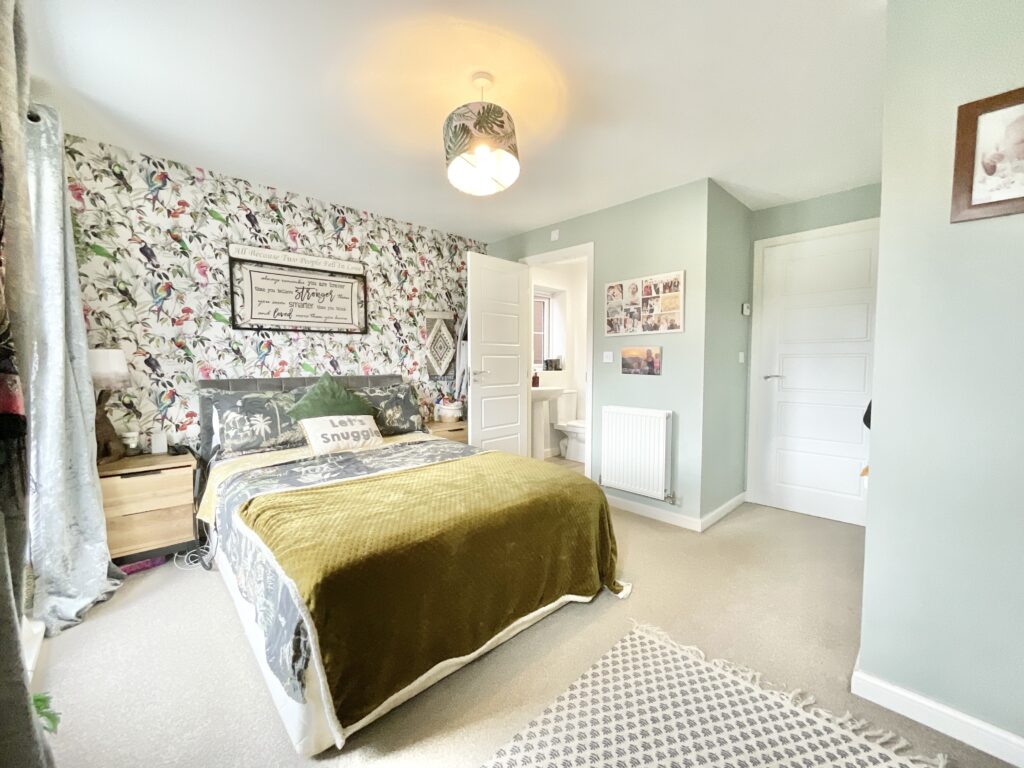 Dorney Close, Yarnfield, ST15