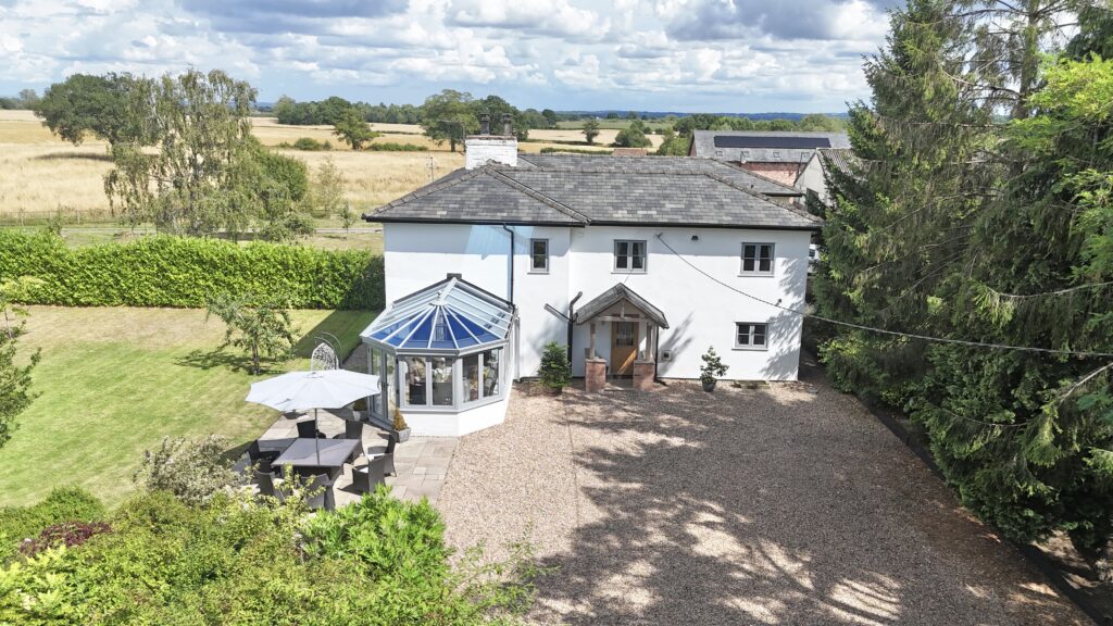 Hollyhurst Road, Wrenbury, CW5