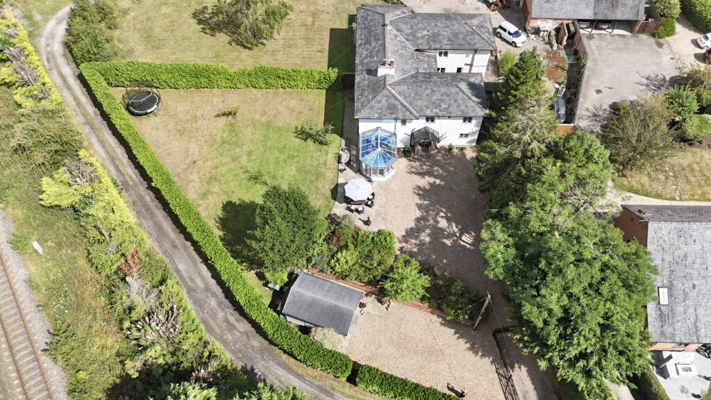 Hollyhurst Road, Wrenbury, CW5