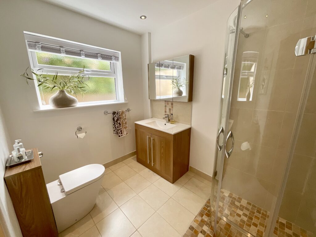 Top Road, Acton Trussell, ST17