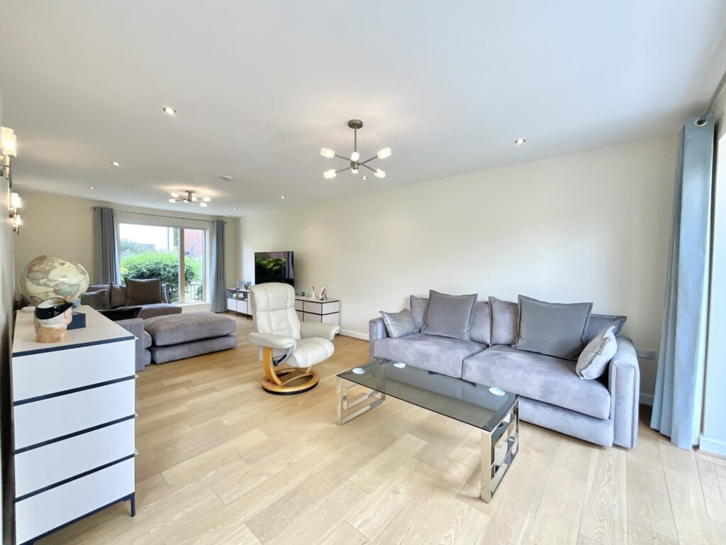 Farm View, Stoke-On-Trent, ST4