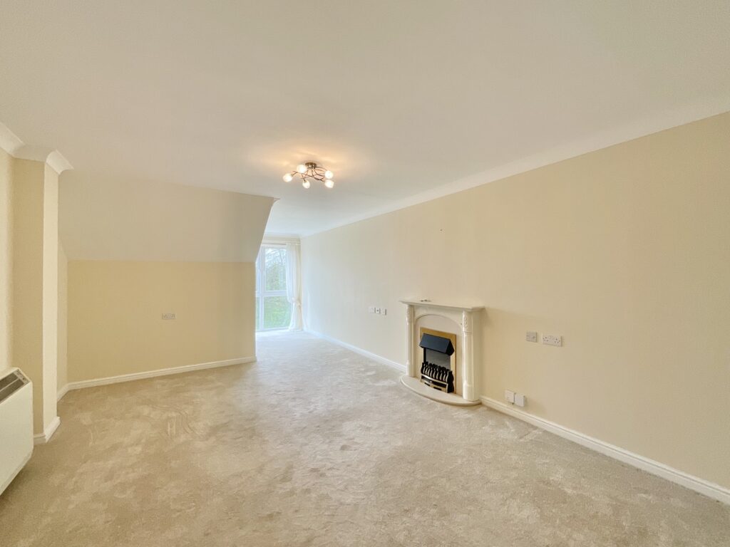 Crown Street, Stone, ST15