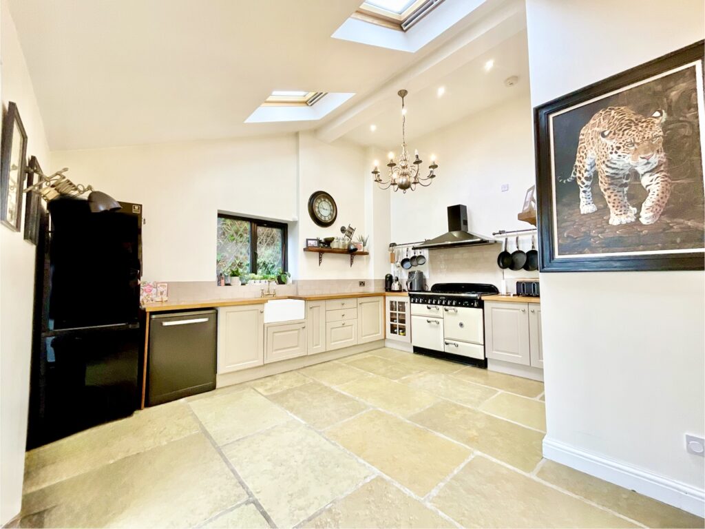 Longton Road, Stoke-On-Trent, ST4