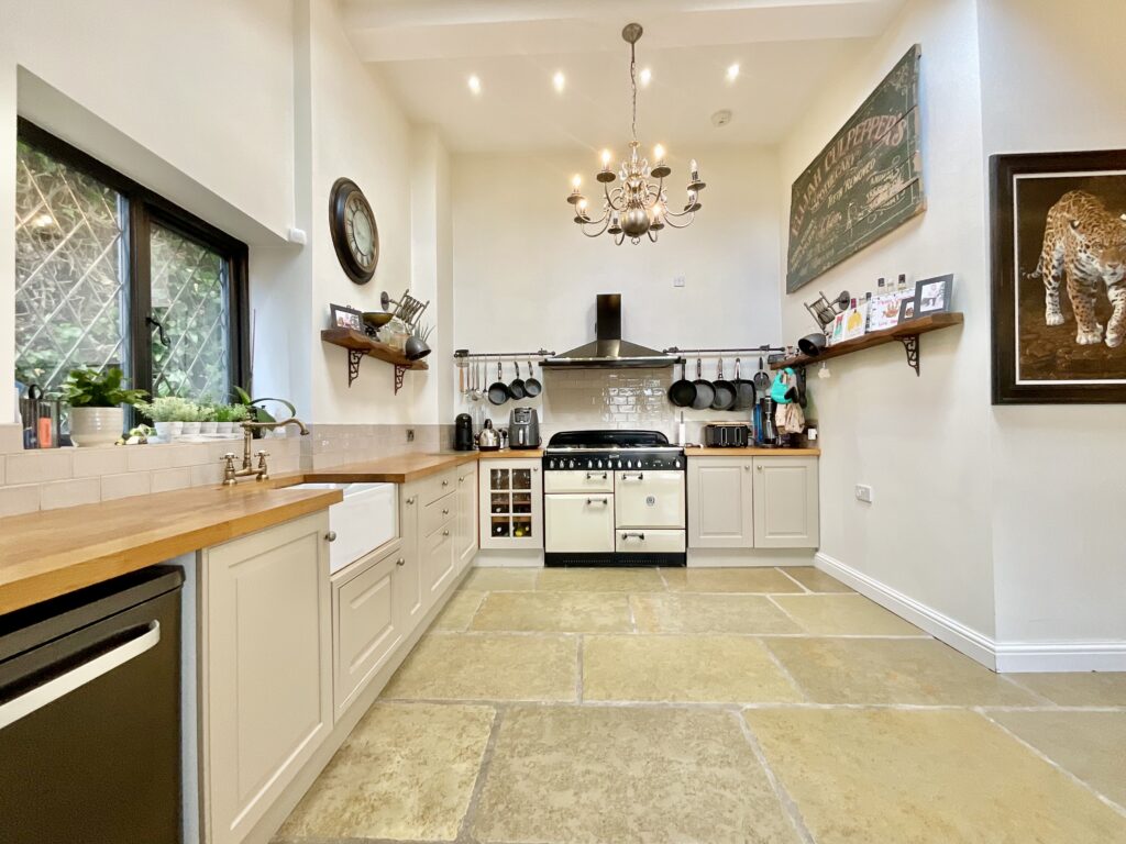 Longton Road, Stoke-On-Trent, ST4