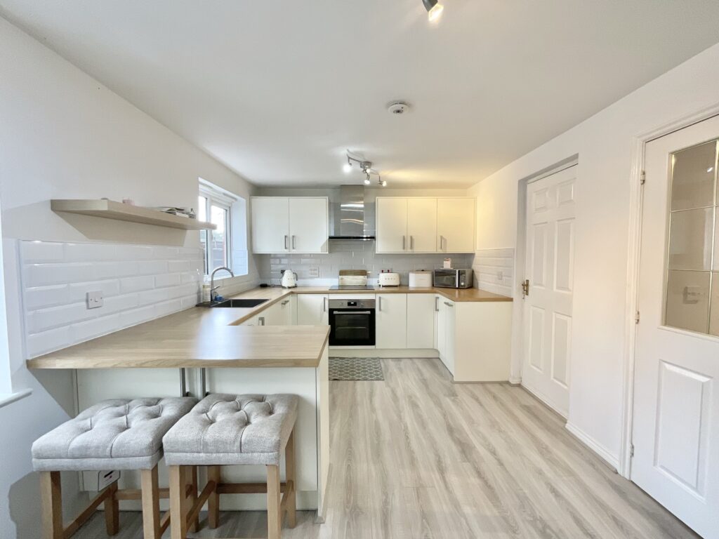 Field Rise Road, Tittensor, ST12