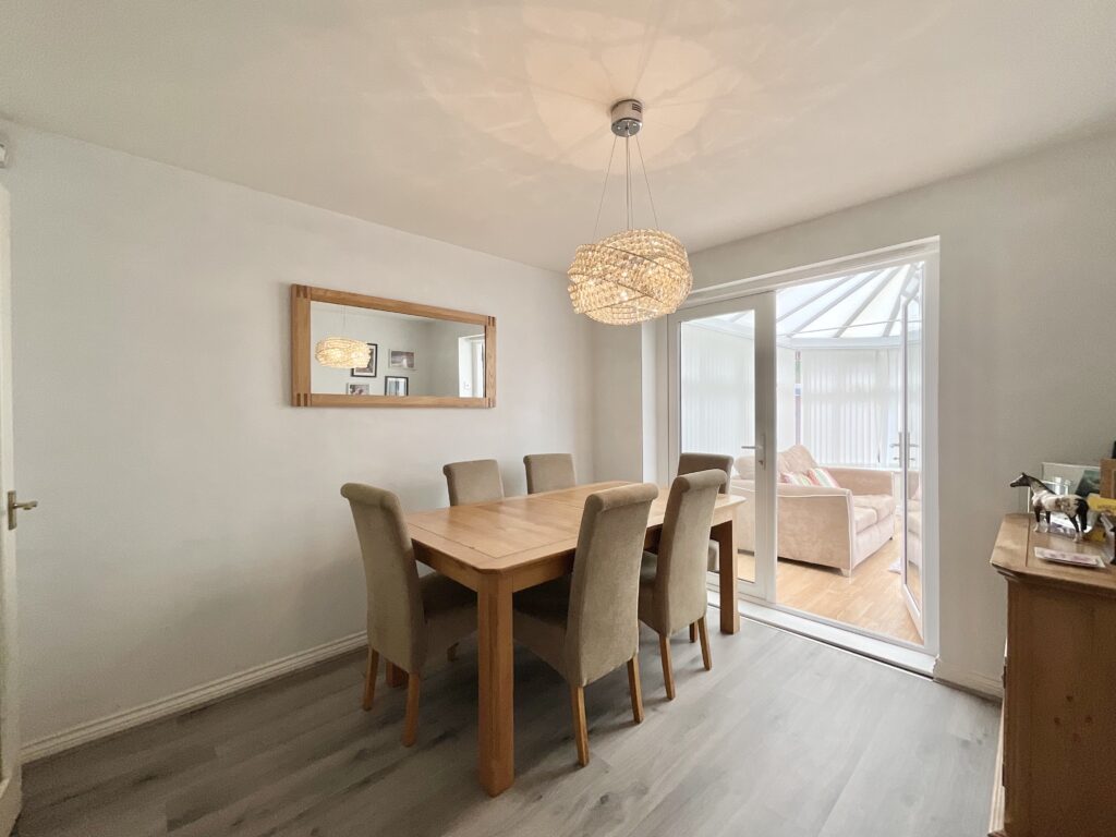 Field Rise Road, Tittensor, ST12
