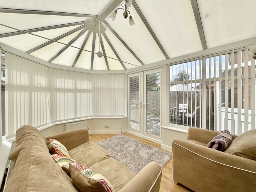 Field Rise Road, Tittensor, ST12