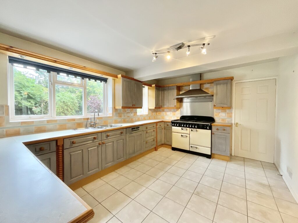 Bakewell Drive, Stone, ST15