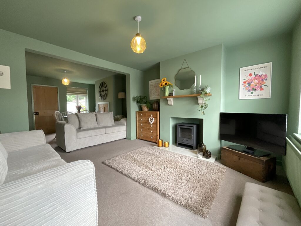 Main Road, Shavington, CW2