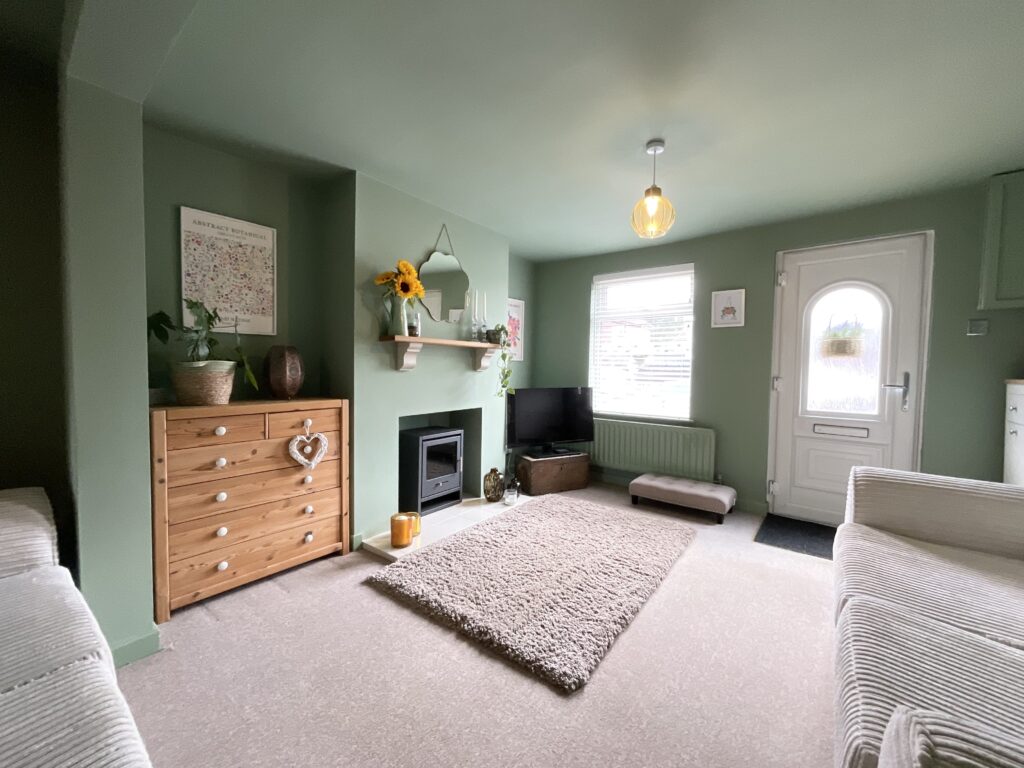 Main Road, Shavington, CW2