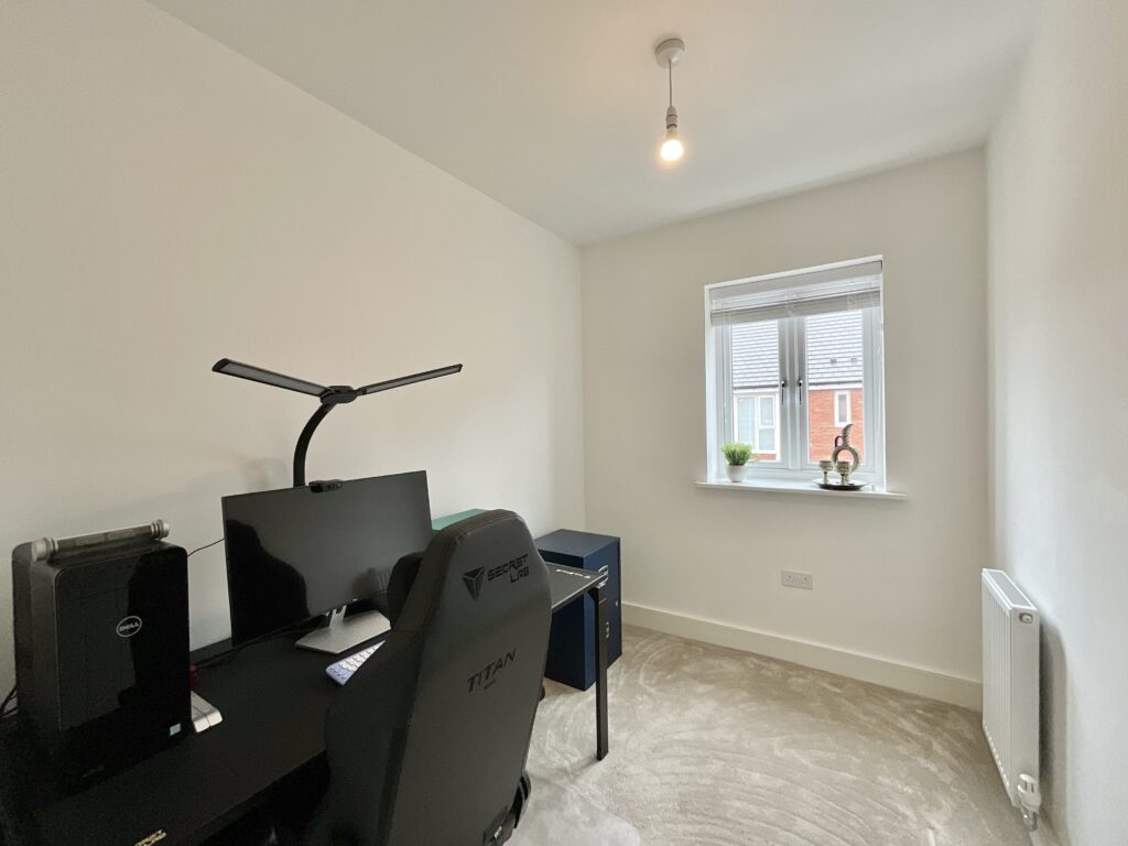 Anemone Avenue, Stafford, ST17