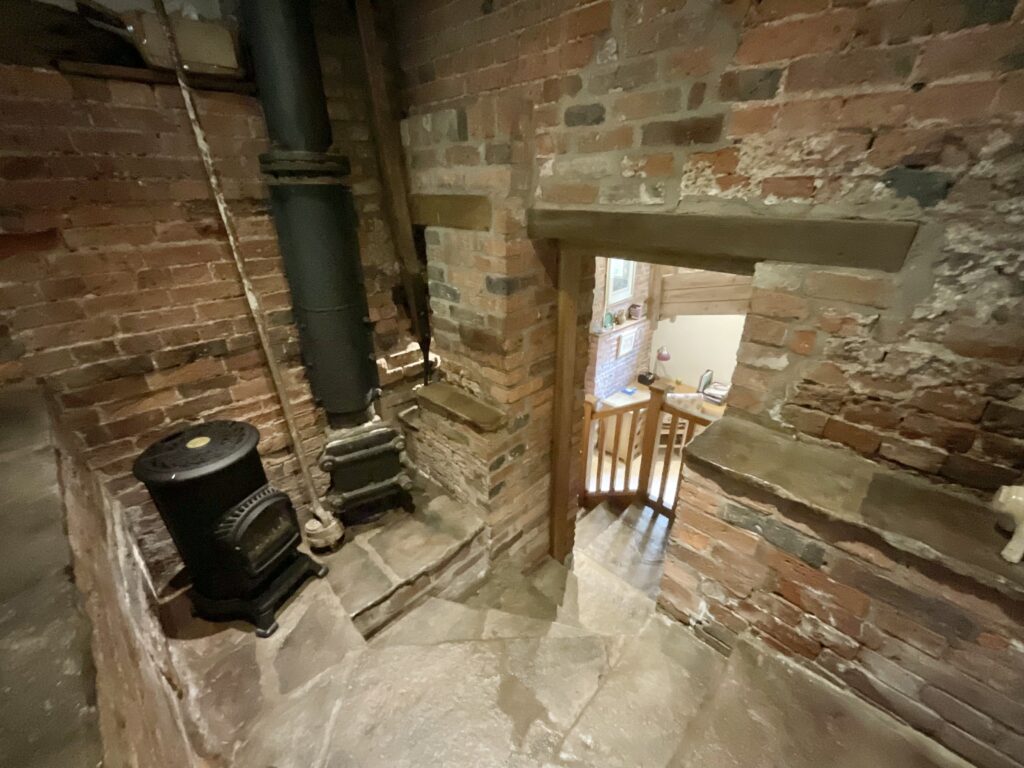 Nicholls Lane, Oulton, ST15