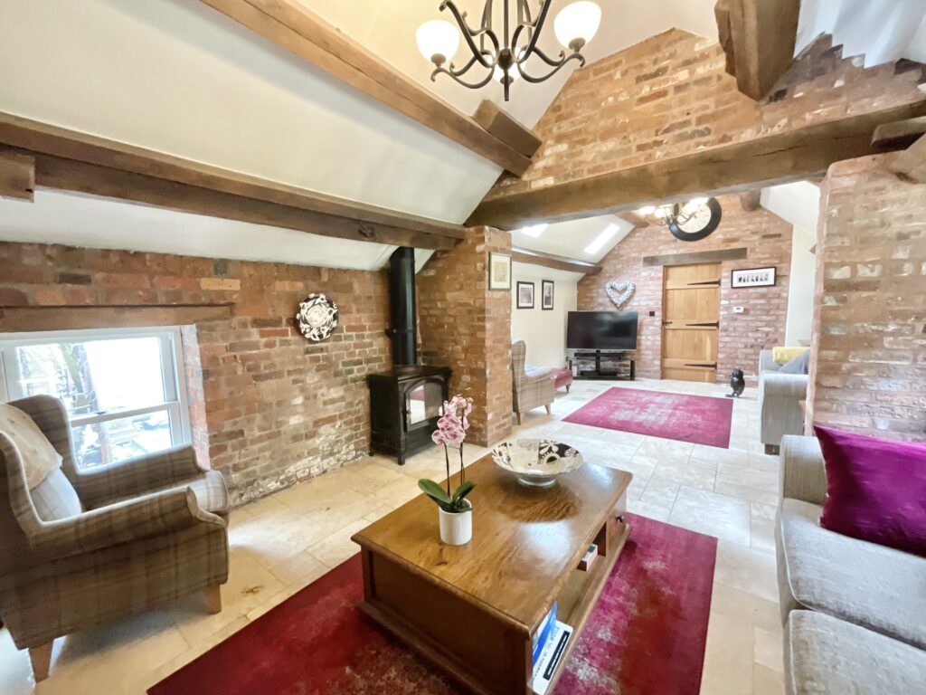 Nicholls Lane, Oulton, ST15