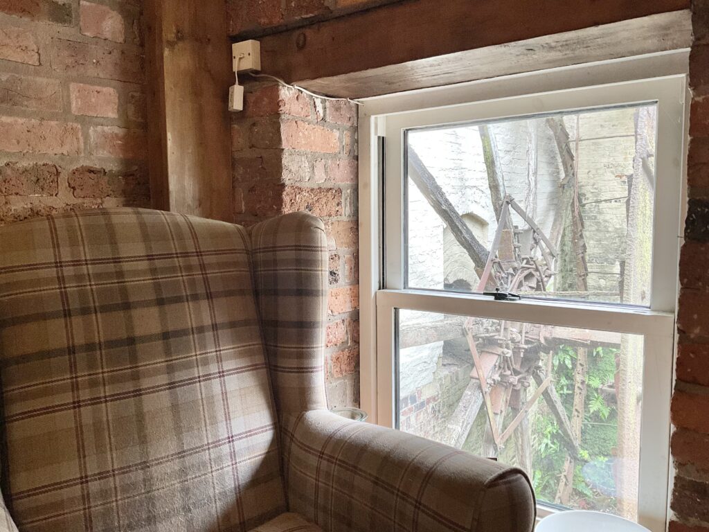 Nicholls Lane, Oulton, ST15