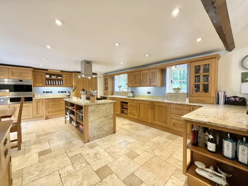 Nicholls Lane, Oulton, ST15