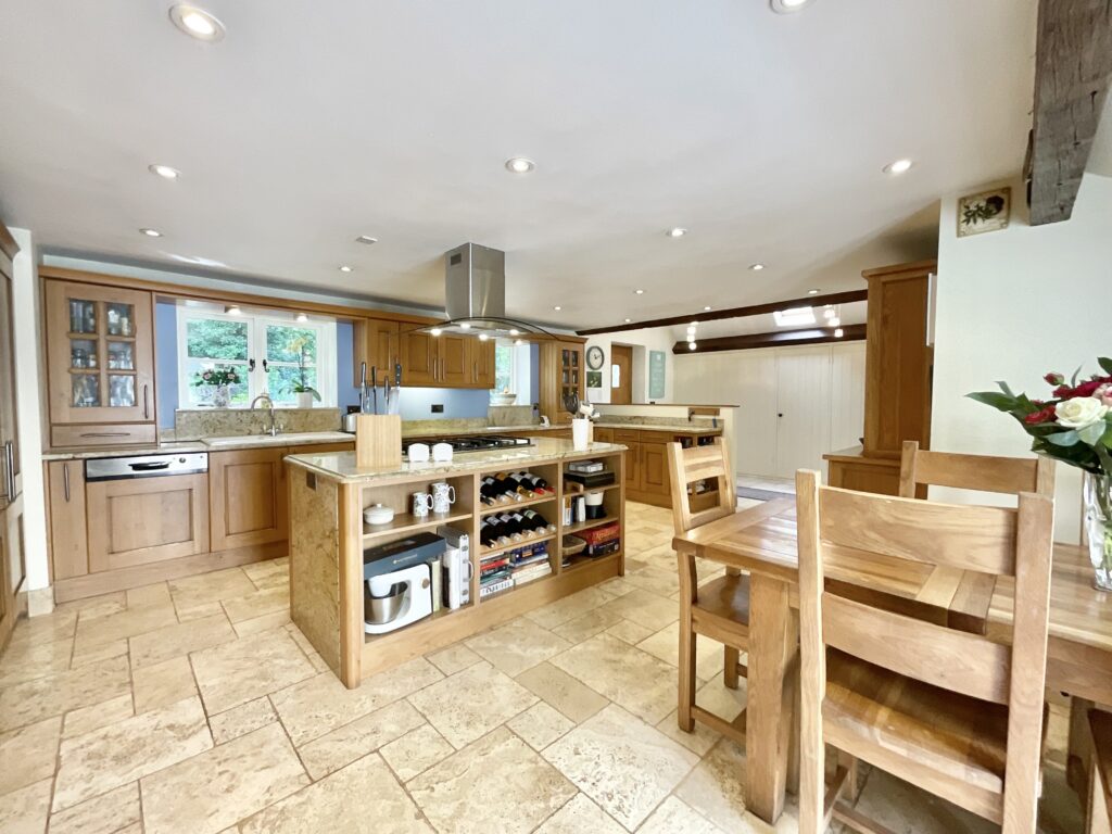 Nicholls Lane, Oulton, ST15