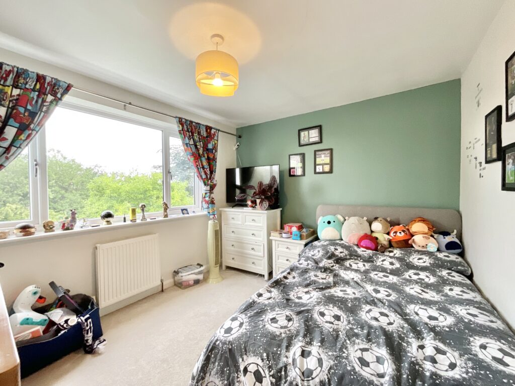 Manor Close, Weston, ST18