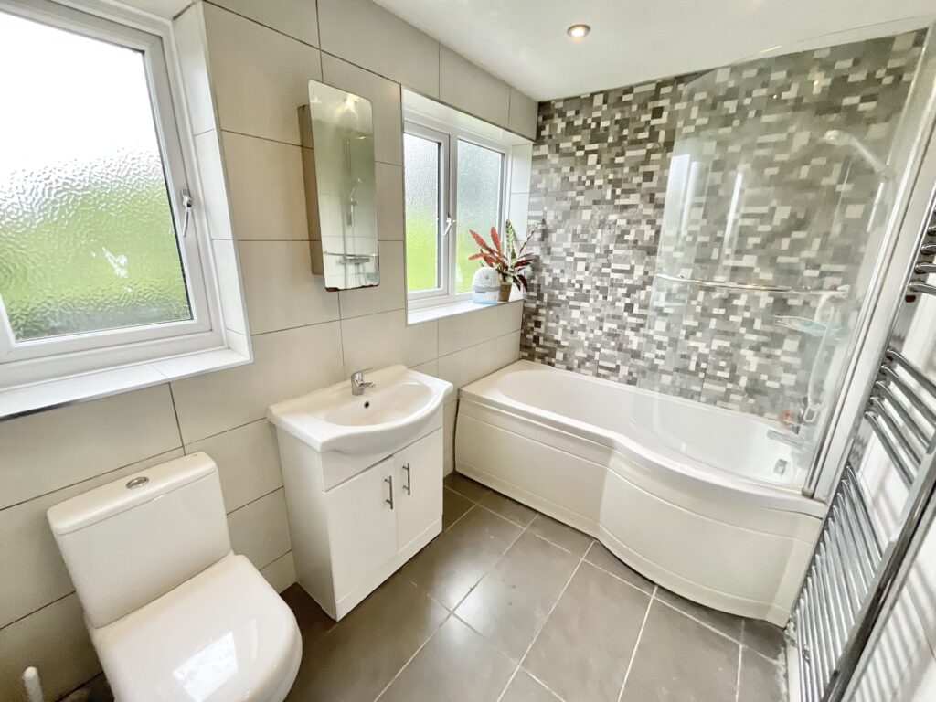 Manor Close, Weston, ST18
