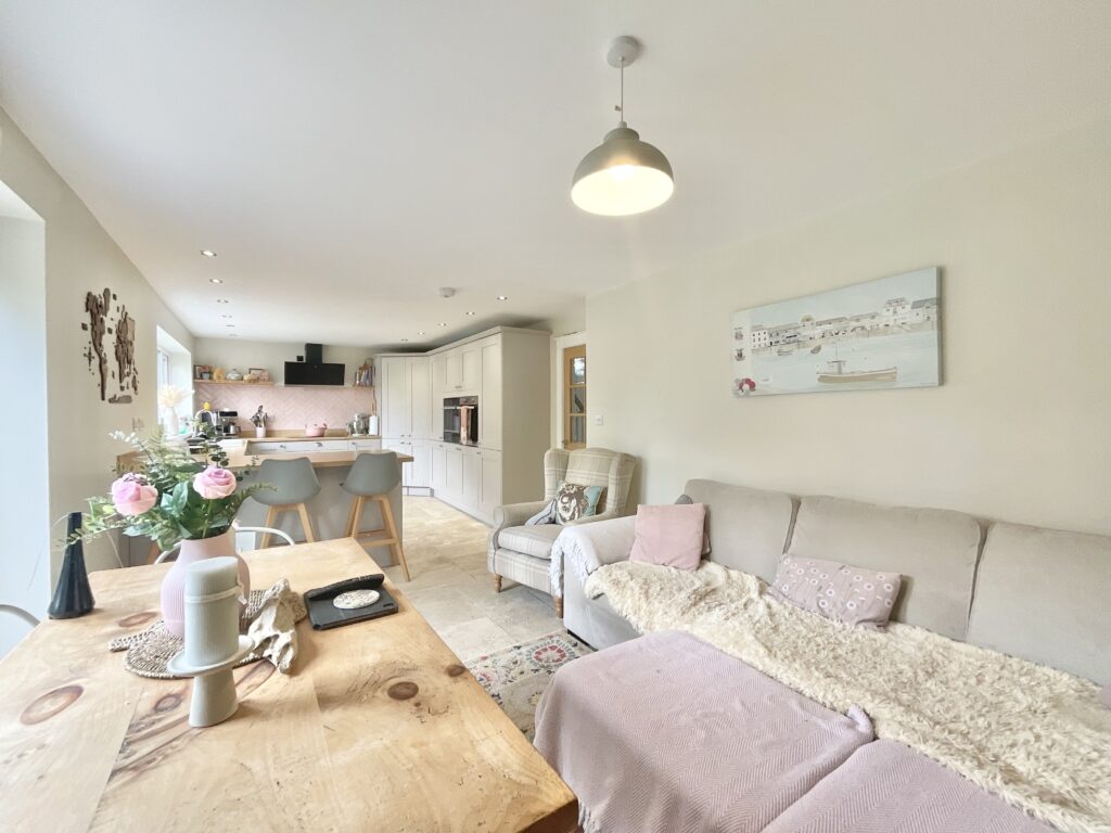 St. Leonards Way, Woore, CW3