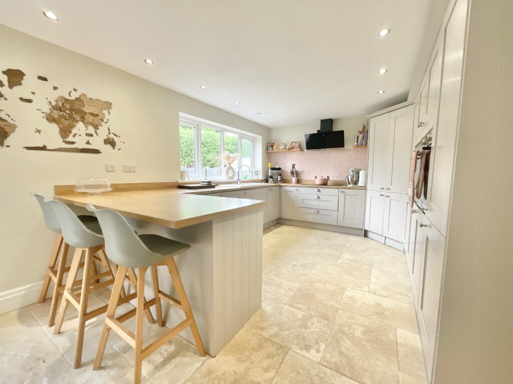 St. Leonards Way, Woore, CW3