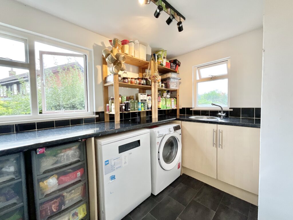 Common Lane, Stone, ST15