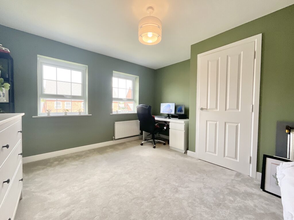 Thalia Avenue, Stapeley, CW5