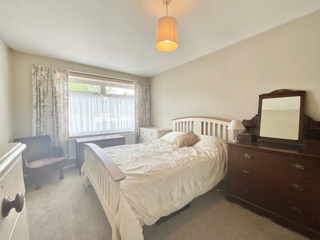 Woolston Drive, Hough, CW2