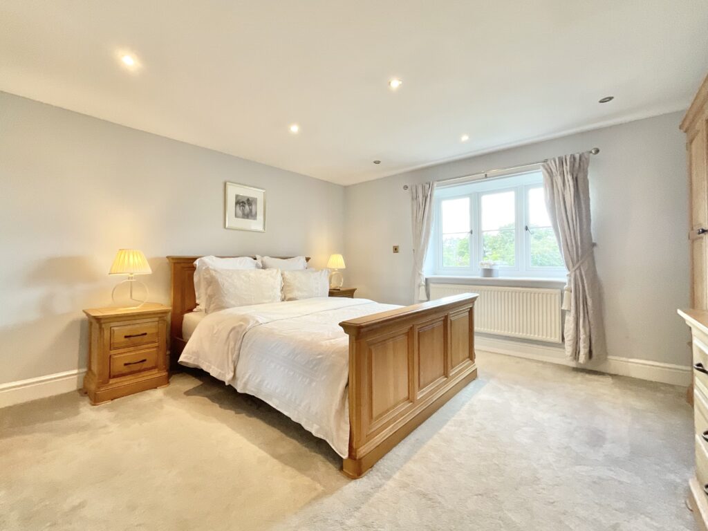 Hollyhurst Road, Wrenbury, CW5