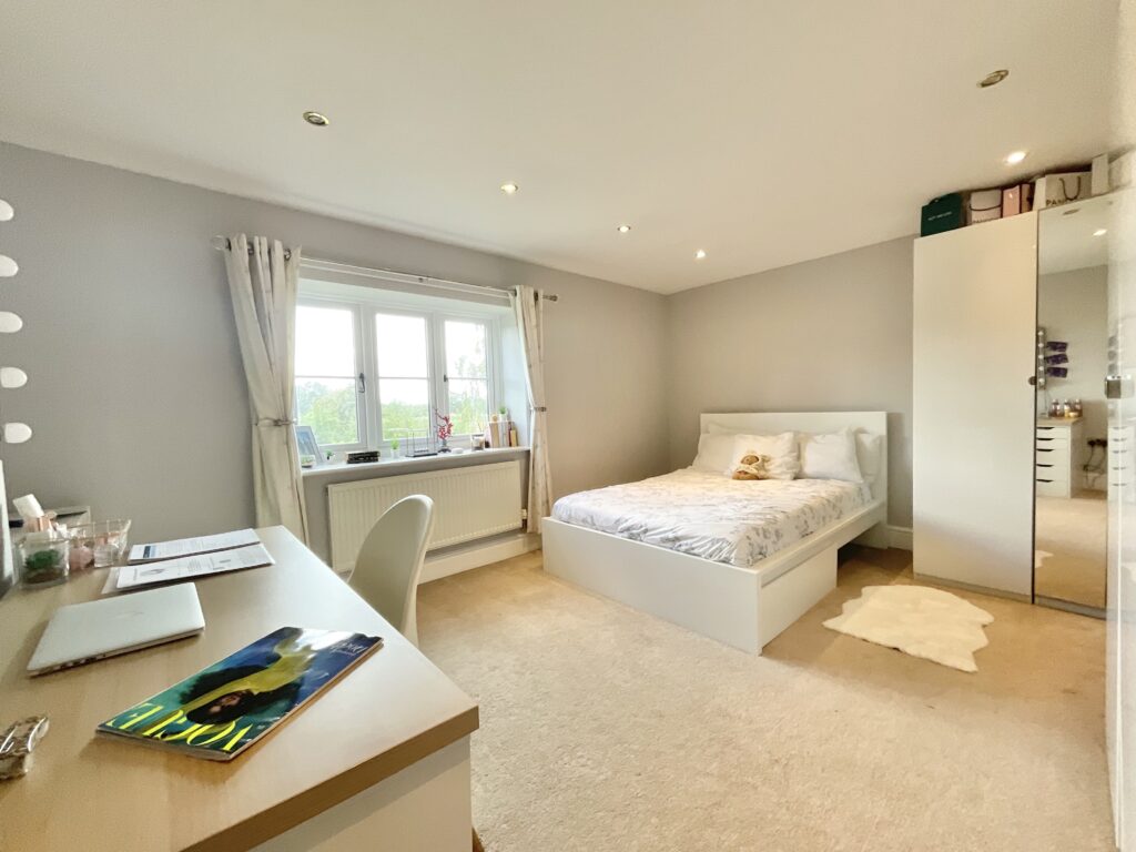 Hollyhurst Road, Wrenbury, CW5