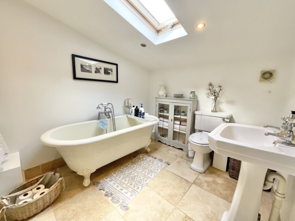 Hollyhurst Road, Wrenbury, CW5