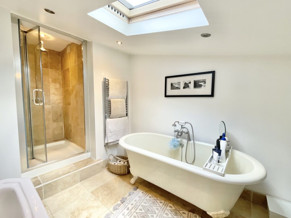 Hollyhurst Road, Wrenbury, CW5