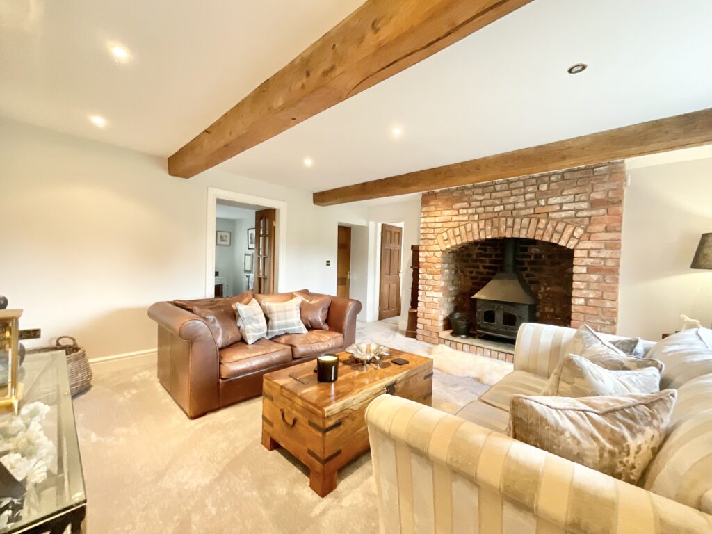 Hollyhurst Road, Wrenbury, CW5