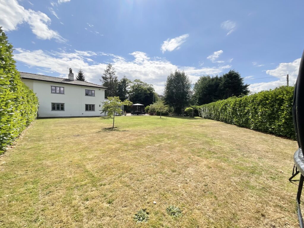 Hollyhurst Road, Wrenbury, CW5